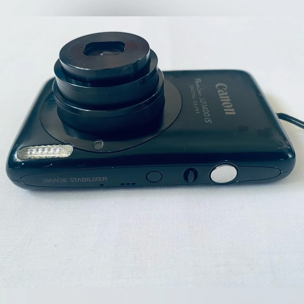 Canon Powershot ELPH SD1400 IS 141MP Digital Camera Block Near Tested Working